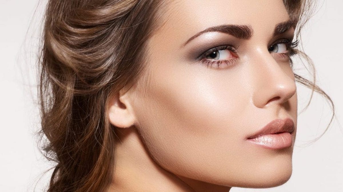 Eyebrow-Waxing-e1620645189675